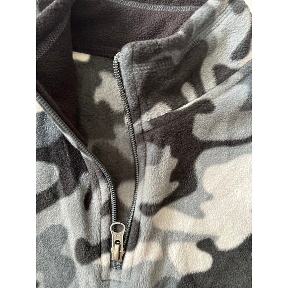 Kids camouflage fleece 3/4 zip  sweatshirt - Picture 2 of 5